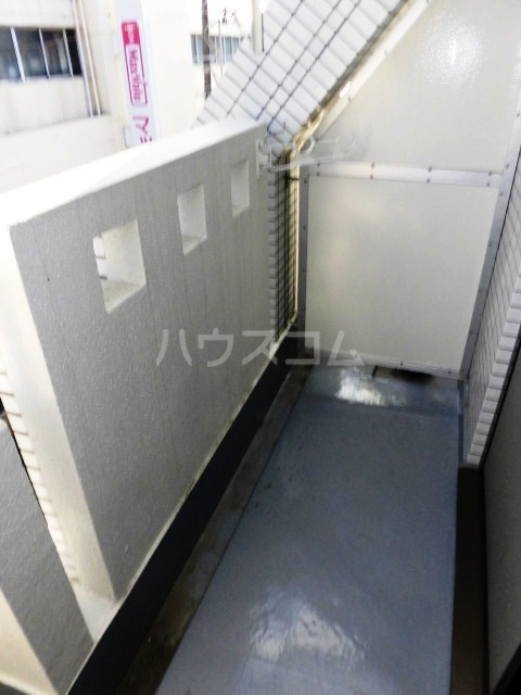 14/28 バルコニー