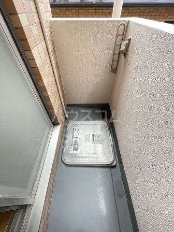 18/28 バルコニー