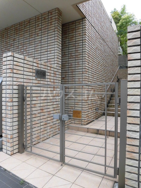 2/10 エントランス