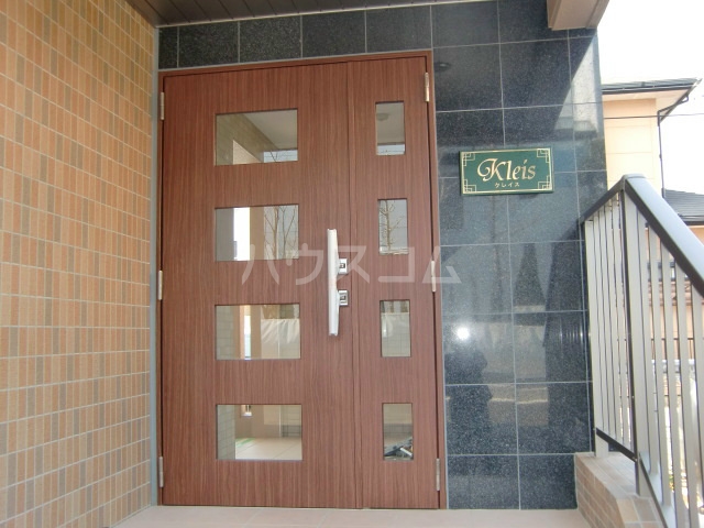 22/30 エントランス