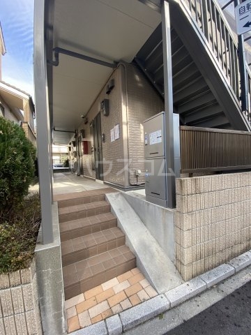 20/28 エントランス