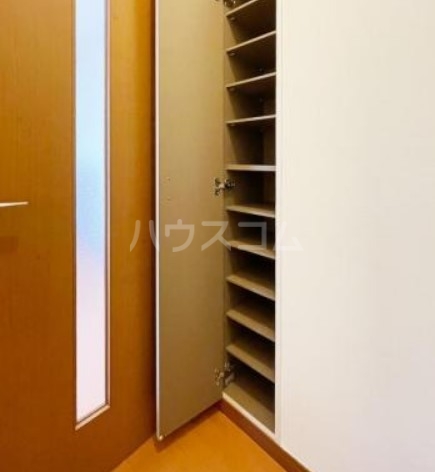 16/26 エントランス