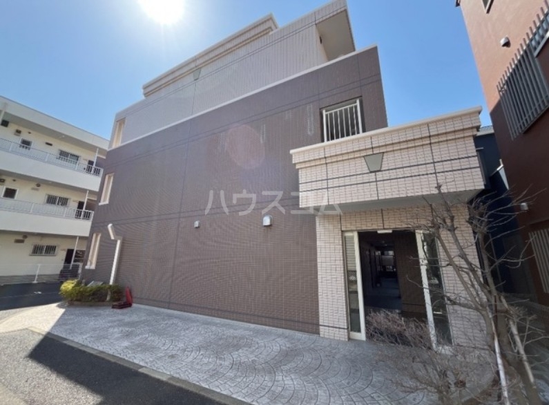 21/24 エントランス