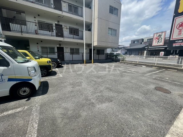2/10 駐車場