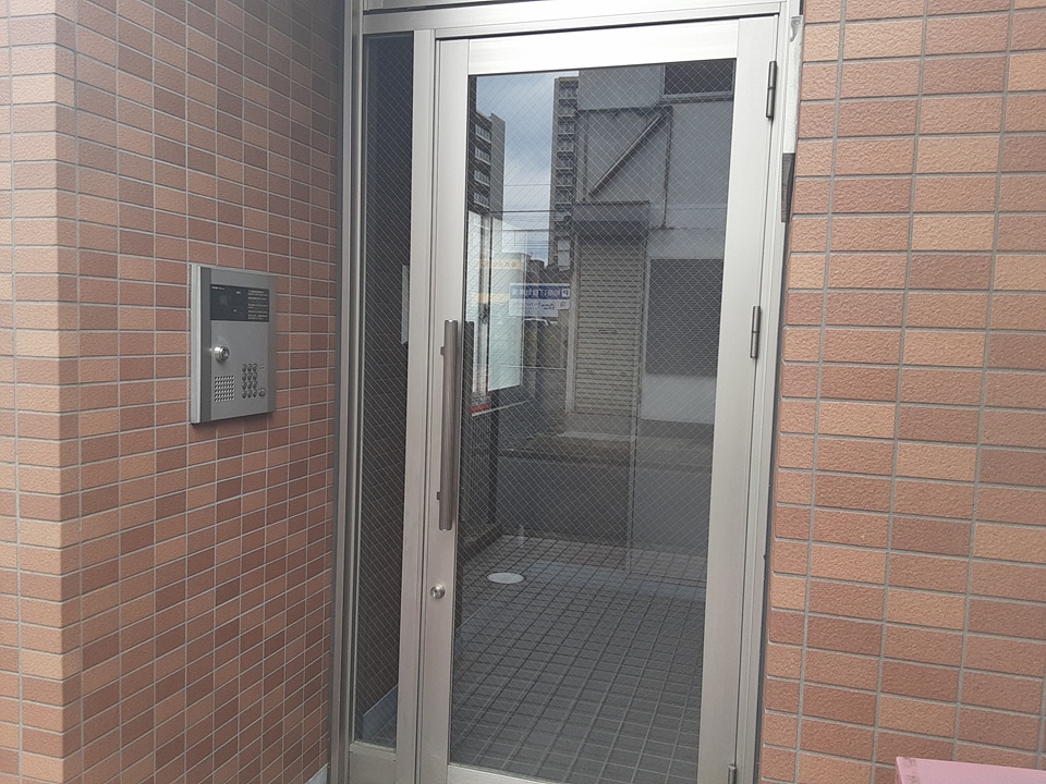 14/16 エントランス