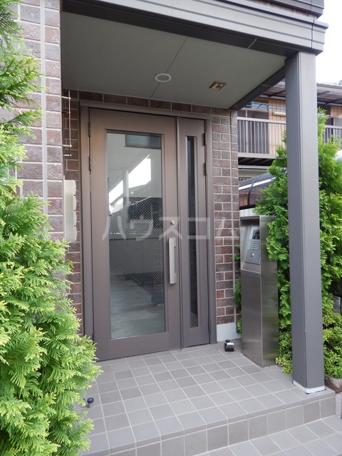 15/20 エントランス