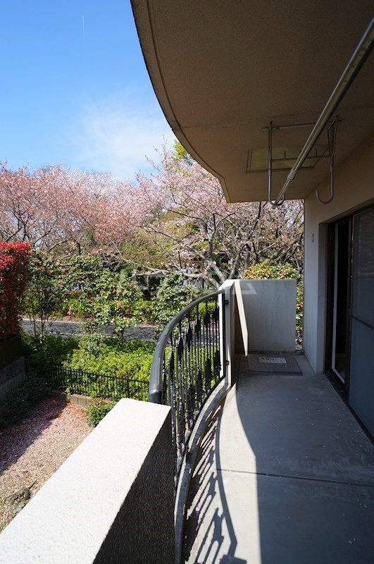 18/27 バルコニー