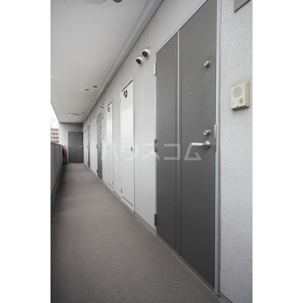 14/23 エントランス