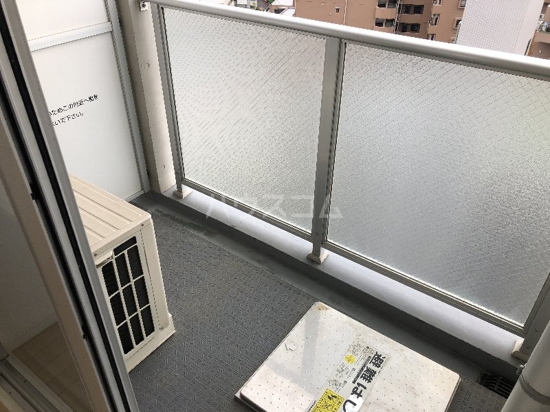 19/30 バルコニー