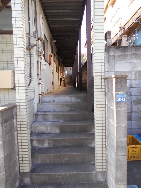 22/24 エントランス