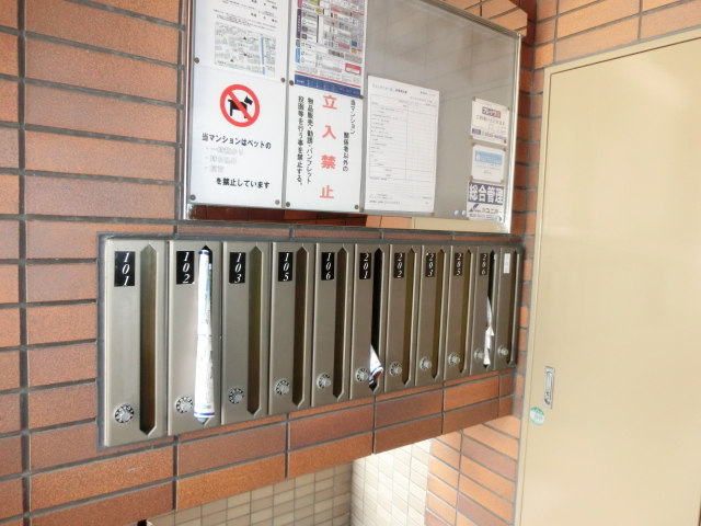 21/29 エントランス