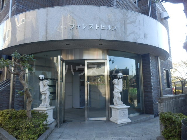 22/30 エントランス