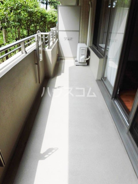 17/28 バルコニー