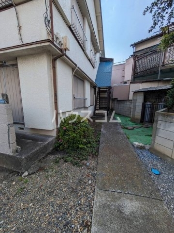 2/4 エントランス