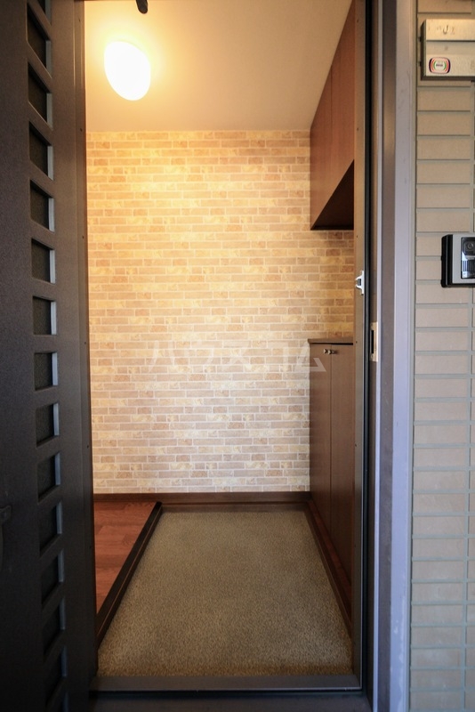 29/30 エントランス