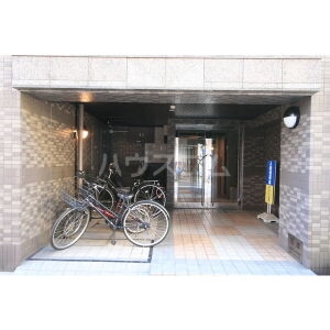 14/22 エントランス