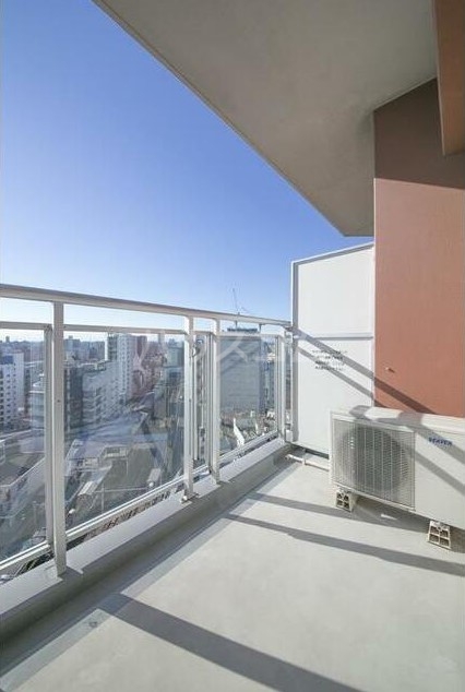 14/28 バルコニー