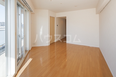 20/30 エントランス