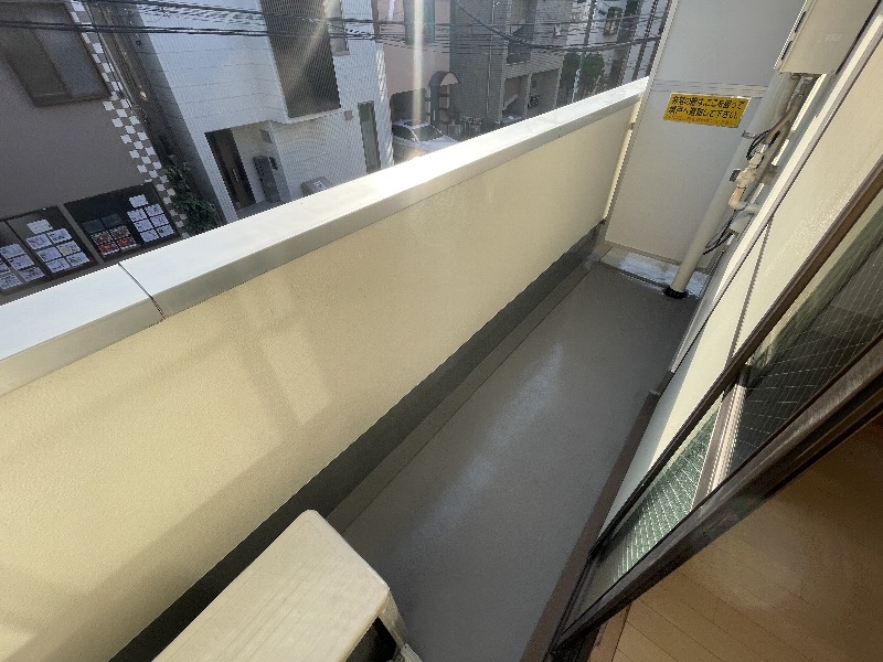 13/22 バルコニー