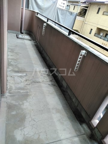 15/28 バルコニー