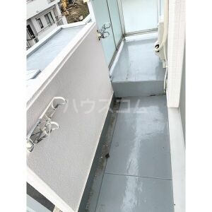 13/23 バルコニー