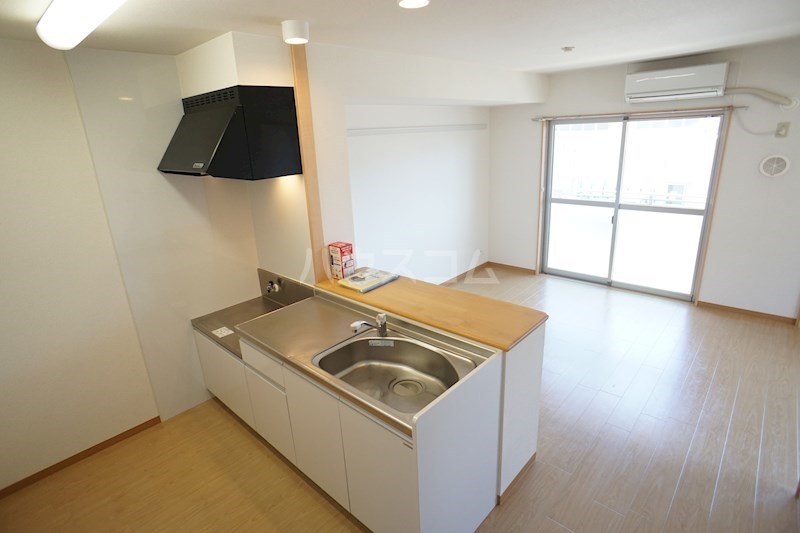 13/30 キッチン