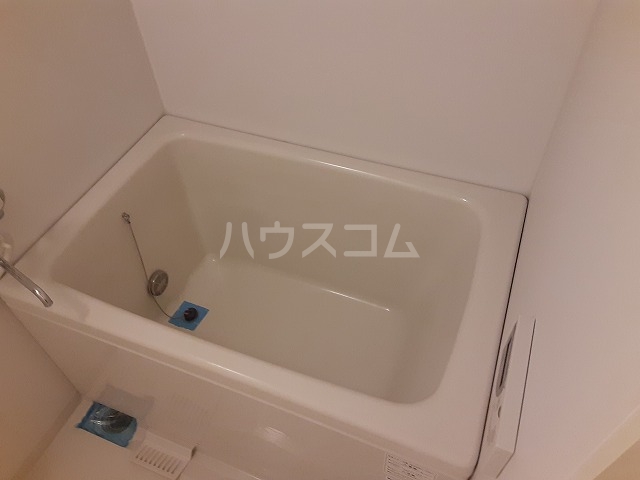 13/30 浴室