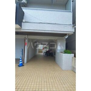 14/23 エントランス