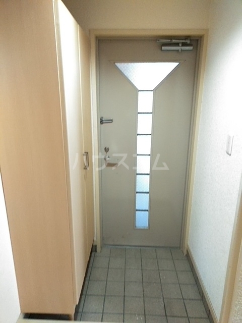 14/30 玄関