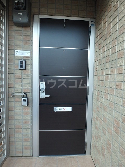 22/26 エントランス