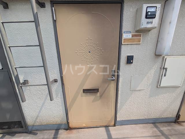 29/30 エントランス