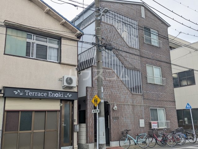 29/30 エントランス