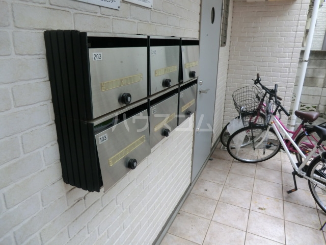 15/17 エントランス