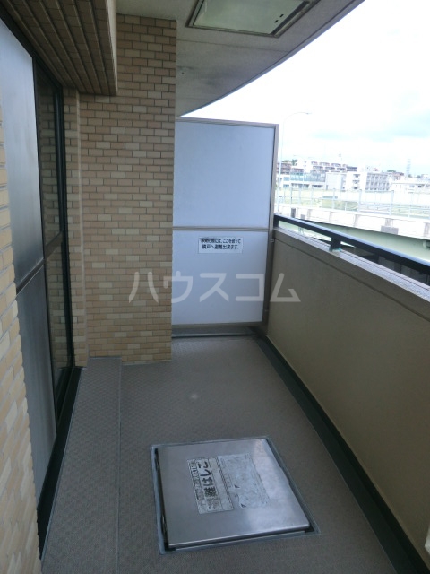 19/29 バルコニー