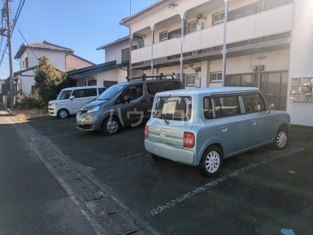 16/21 駐車場