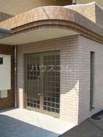 19/23 エントランス