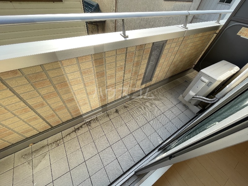 15/28 バルコニー