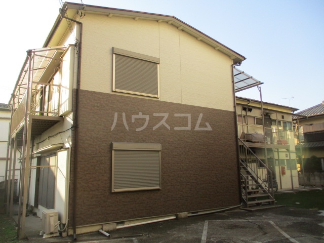 15/23 エントランス