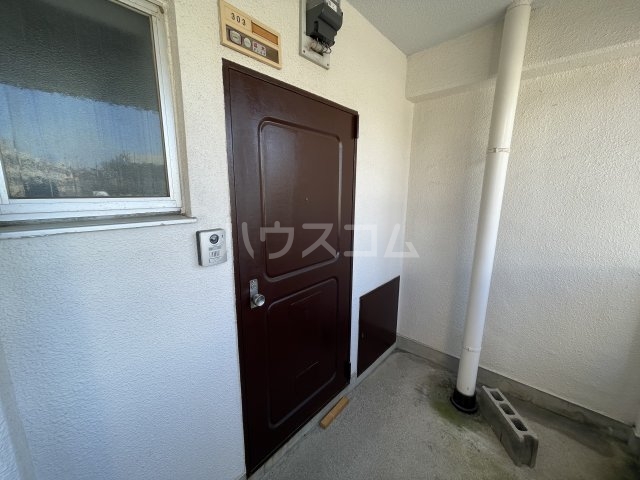 29/30 エントランス