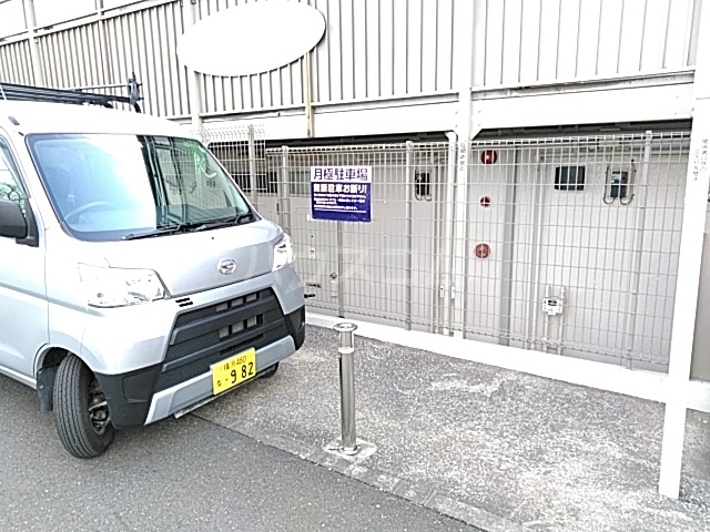22/30 駐車場