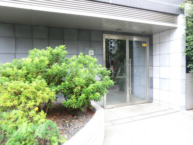 21/29 エントランス