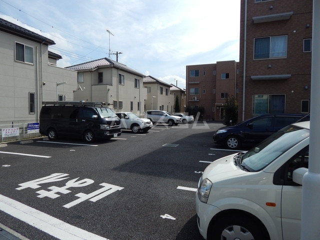 19/28 駐車場
