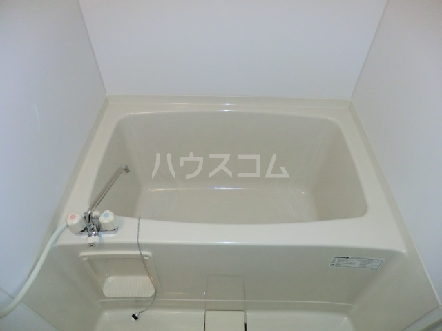 13/30 浴室