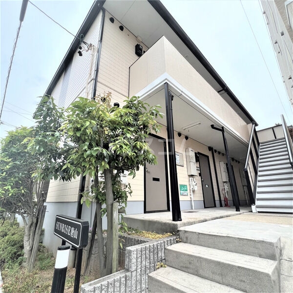 14/22 エントランス