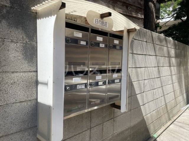 20/21 エントランス