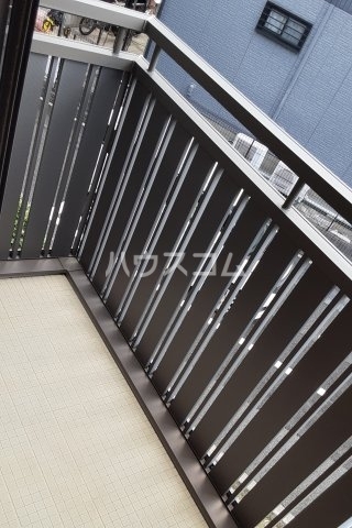 17/28 バルコニー