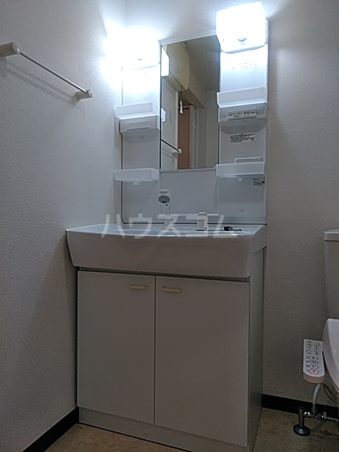 13/30 洗面
