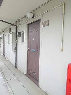 18/28 エントランス