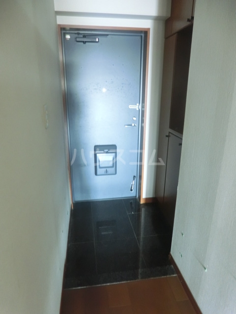 20/29 エントランス