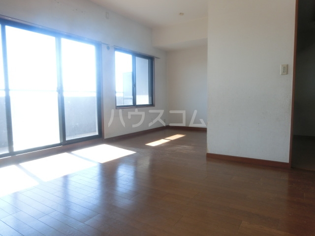 21/29 エントランス